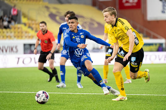 Sundsvalls Joe Corona och Elfsborgs Jeppe Møldrup Okkels