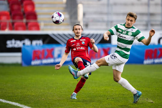 Östers Mattias Pavic och Västerås Simon Gefvert