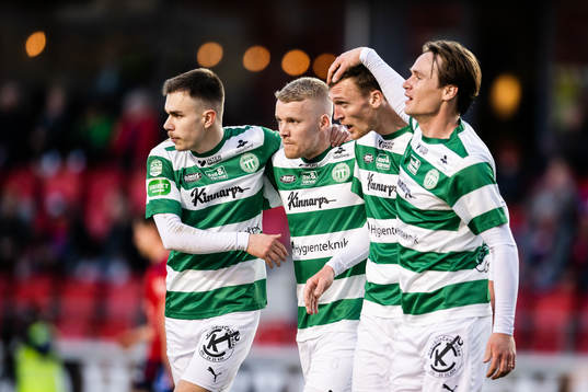 Bläddra bland fler bilder av Fotboll, Superettan, Öster - Västerås SK