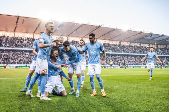 Bläddra bland fler bilder av Fotboll, Allsvenskan, Malmö FF - IFK Göteborg