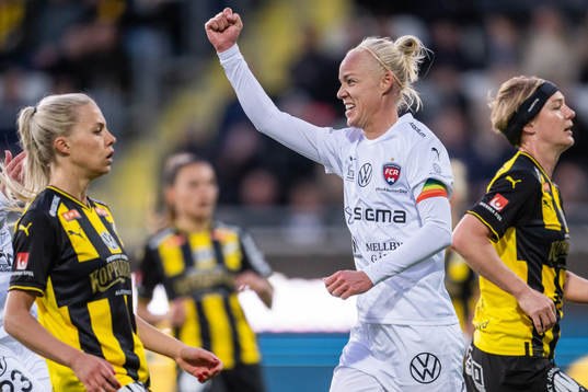 Rosengårds Caroline Seger jublar