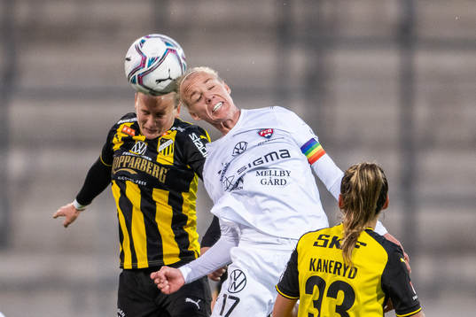 Häckens Filippa Curmark och Rosengårds Caroline Seger