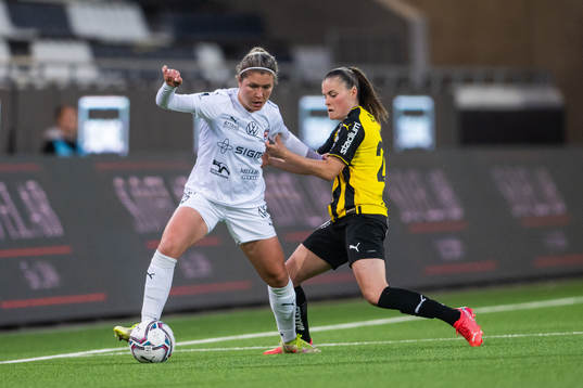 Rosengårds Loreta Kullashi och Häckens Hanna Wijk