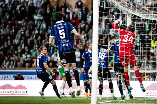 Sirius målvakt Tommi Vaiho släpper in 0-2