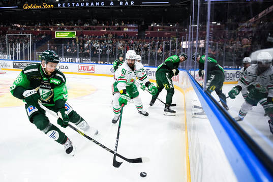 Färjestads Per Åslund och Rögles Ludvig Larsson