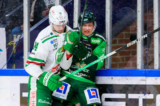 Rögles Adam Edström och Färjestads Marcus Nilsson