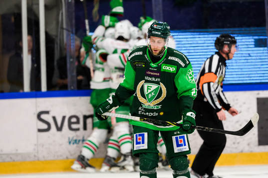 Färjestads Per Åslund deppar