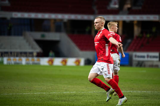 Kalmars Isak Jansson jublar