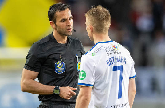 Domare Granit Maqedonci och IFK Norrköpings Jacob Ortmark