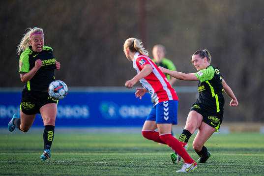 Elisabeth Terland of Brann scores the 0-2 goal