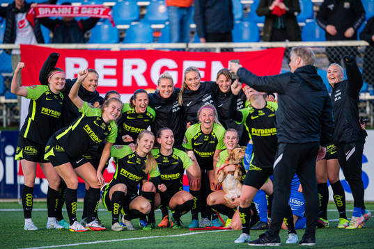 Players of Brann celebrates