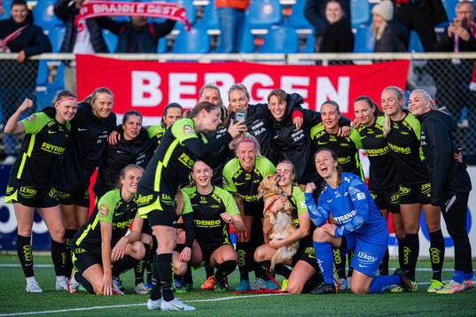 Players of Brann celebrates