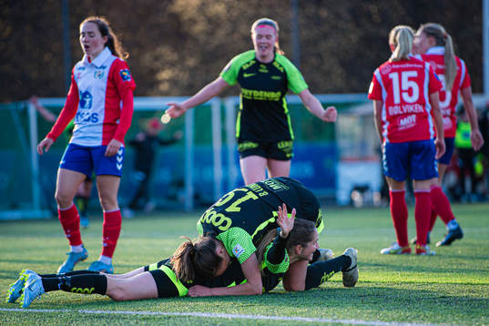 Ingrid Ryland of Brann celebrates