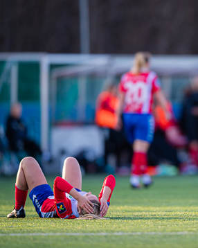 Julie Aune Jorde of Lyn looks dejected