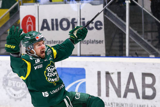 Björklövens Gerry Fitzgerald jublar