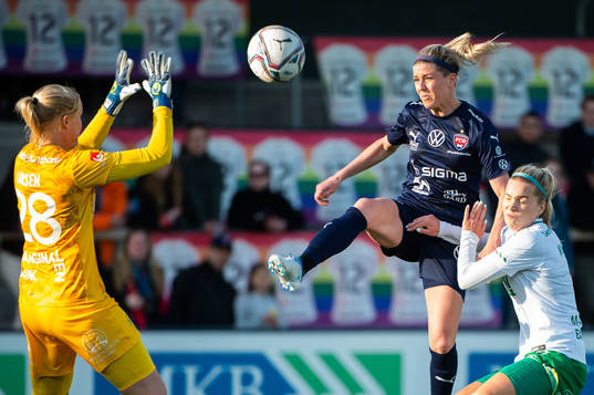 Rosengårds Olivia Schough gör 2-1 bakom Hammarbys