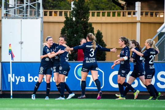 Rosengårds Olivia Schough jublar