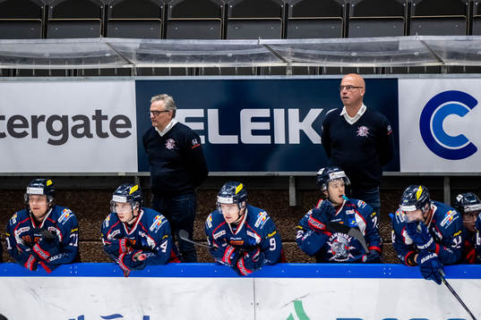 Halmstads tränare Fredrik Johansson och Assisterande