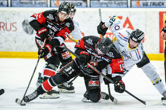 Nybros Markus Ruuskanen och Östersunds Felix Lidgren