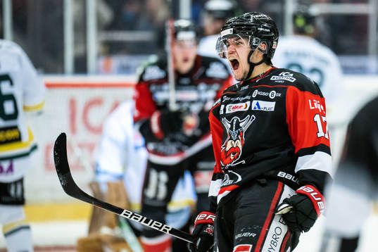 Nybros Lukas Macklin jublar