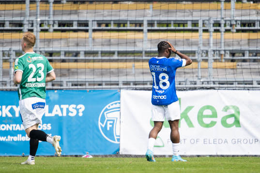Trelleborgs Henry Offia deppar