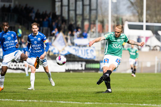 Brages Anton Lundin skjuter