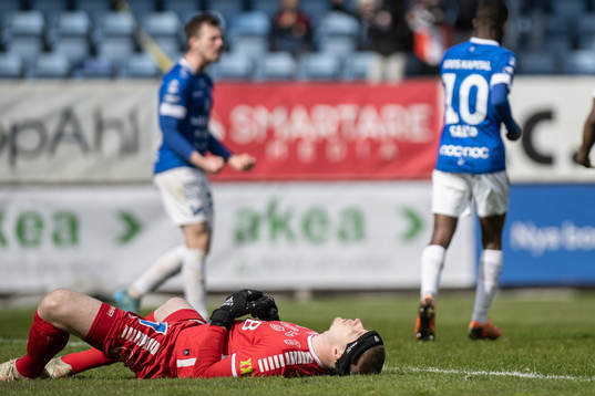 Brages målvakt Viktor Frodig deppar