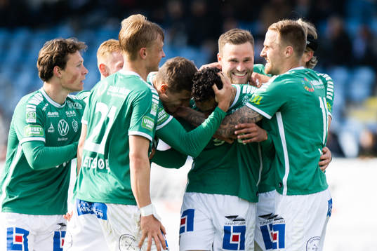 Brages Joakim Persson jublar
