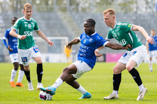Trelleborgs Henry Offia och Brages Christopher Redenstrand