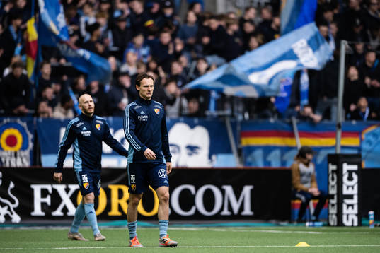 Djurgårdens Magnus Eriksson och Hjalmar Ekdal värmer upp