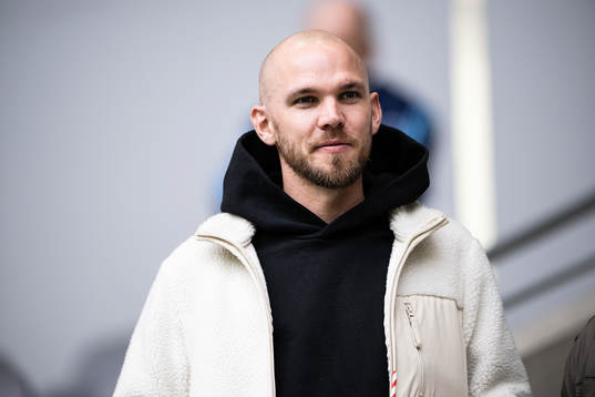 Tidigare Djurgårsspelaren Marcus Danielson på läktaren
