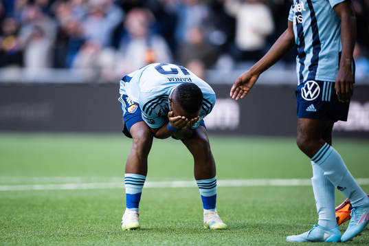 Djurgårdens Emmanuel Banda deppar