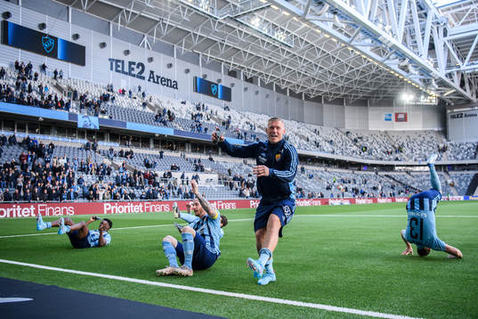 Djurgårdens Victor Edvardsen jublar