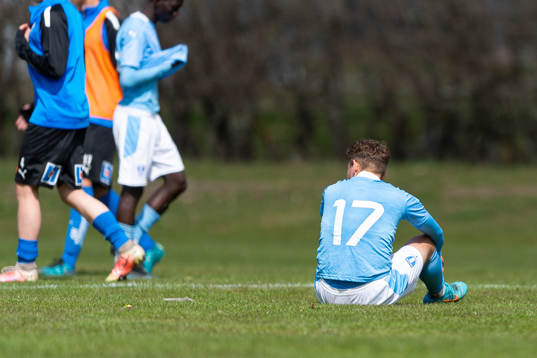 Malmö FFs Adrian Zendelovski deppar