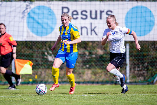 Eskilsminnes Julia Lennartsson och Älmhults Matilda