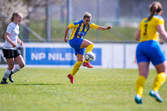 Eskilsminnes Julia Lennartsson