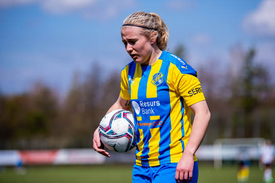 Eskilsminnes Julia Lennartsson