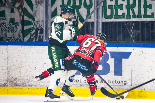 Färjestads Jesse Virtanen och Luleås Linus Omark