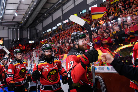 Luleås Linus Omark jublar