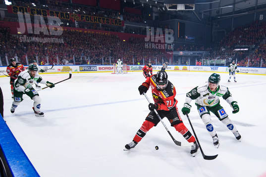 Luleås Linus Fröberg och Färjestads Gustav Rydahl