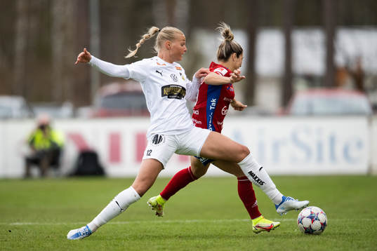Häckens Stine Larsen och Vittsjös Katrina Gorry