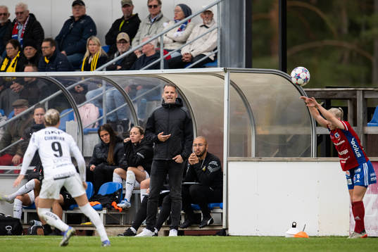 Häckens tränare Robert Vilahamn