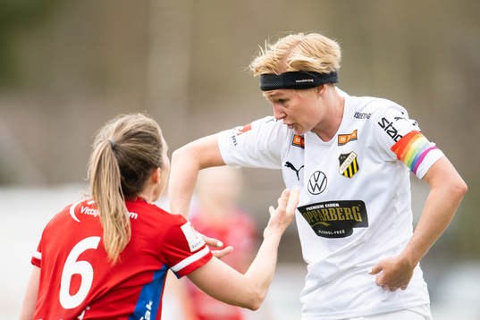 Vittsjös Clara Markstedt och Häckens Luna Nörgaard Gevitz