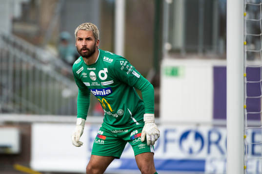 Degerfors målvakt Alfie Malik Whiteman