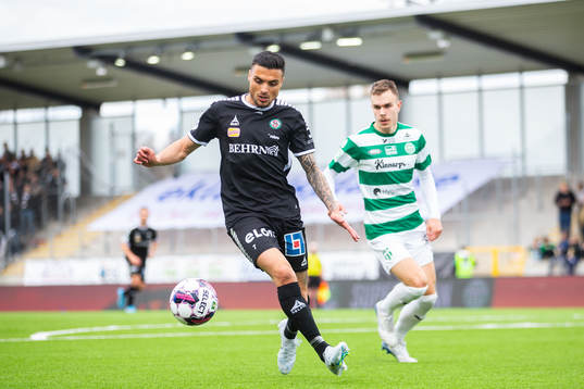 Örebros Ahmed Yasin och Västerås Dusan Jajic