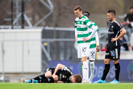Örebros Niclas Bergmark har ont