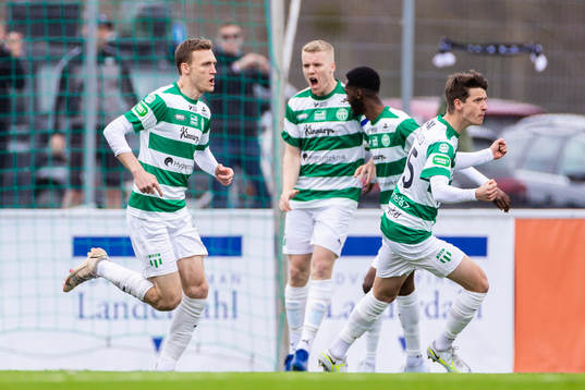 Västerås Viktor Granath jublar