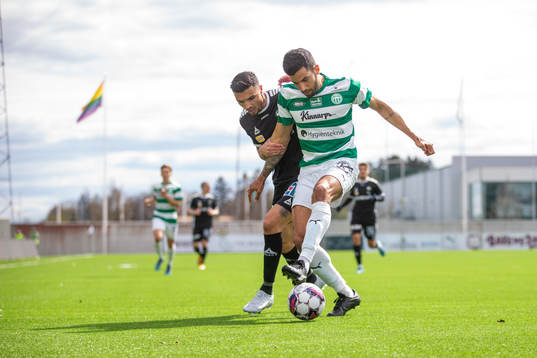 Örebros Ahmed Yasin och Västerås Pedro Ribeiro