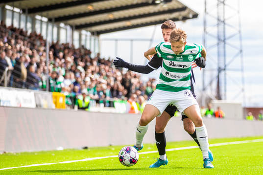 Västerås Simon Gefvert och Örebros Vincent Thill