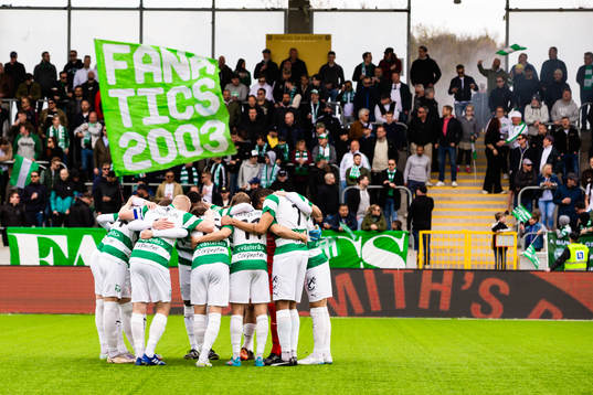 Västerås spelare samlas igen ring
